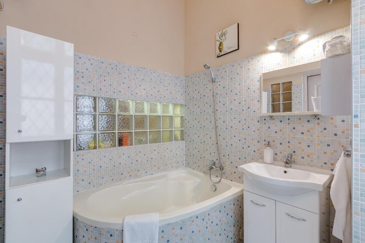 Hi-Bp Origo Apartment Budapest Luaran gambar